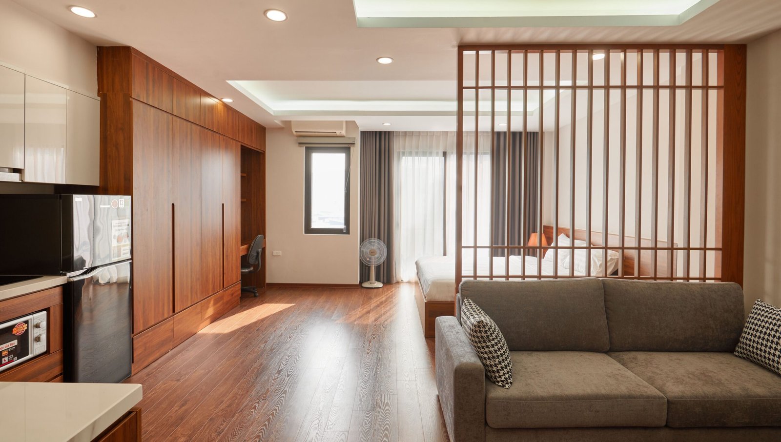 Studio Apartment Organization Ideas That Save Space